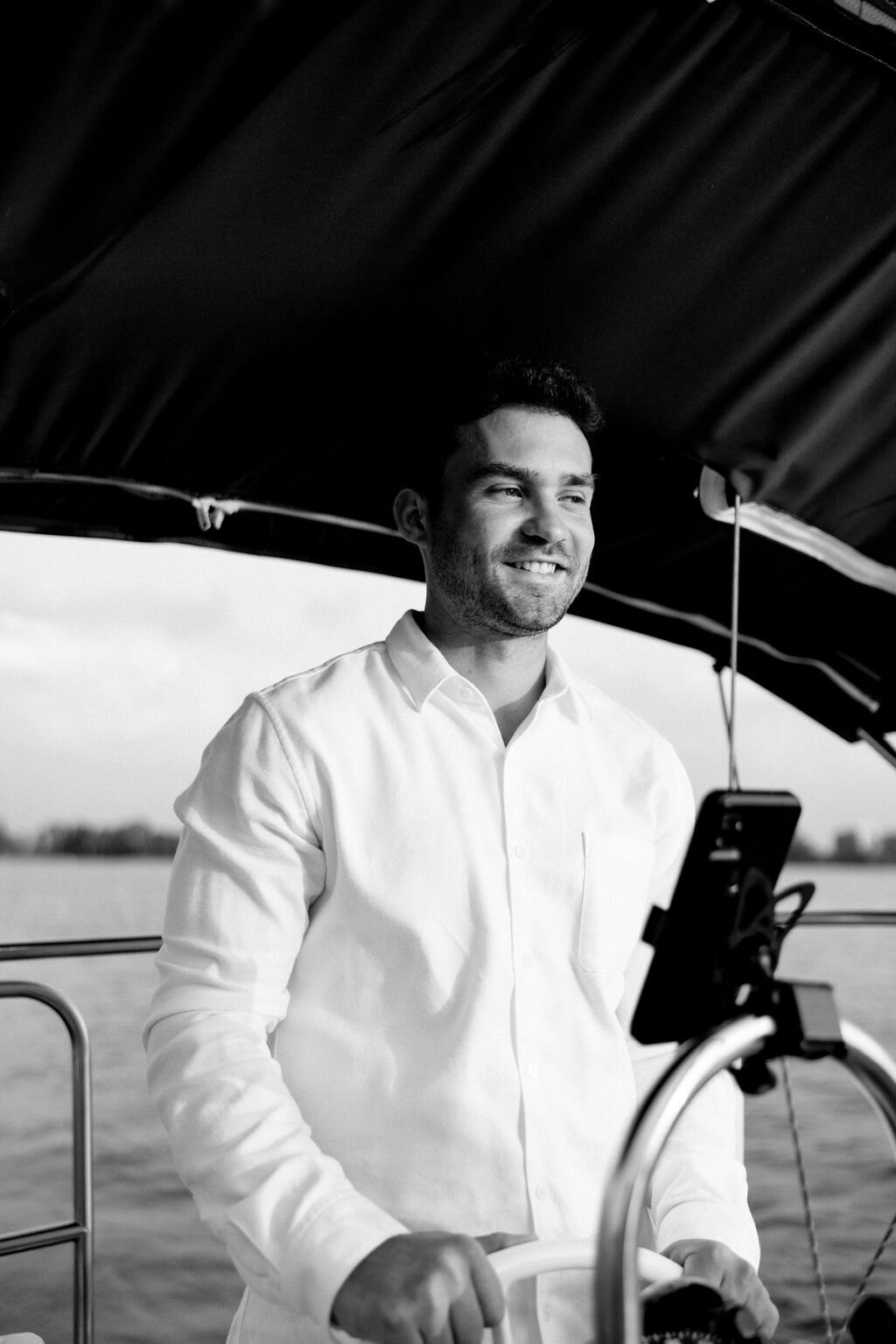 detroit-sailboat-engagement-3