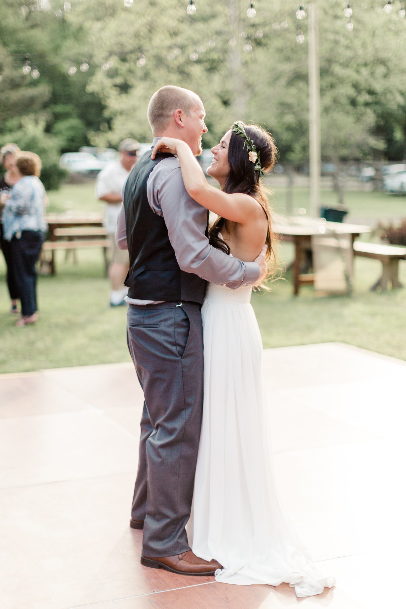 i-virginia-backyard-wedding_1933