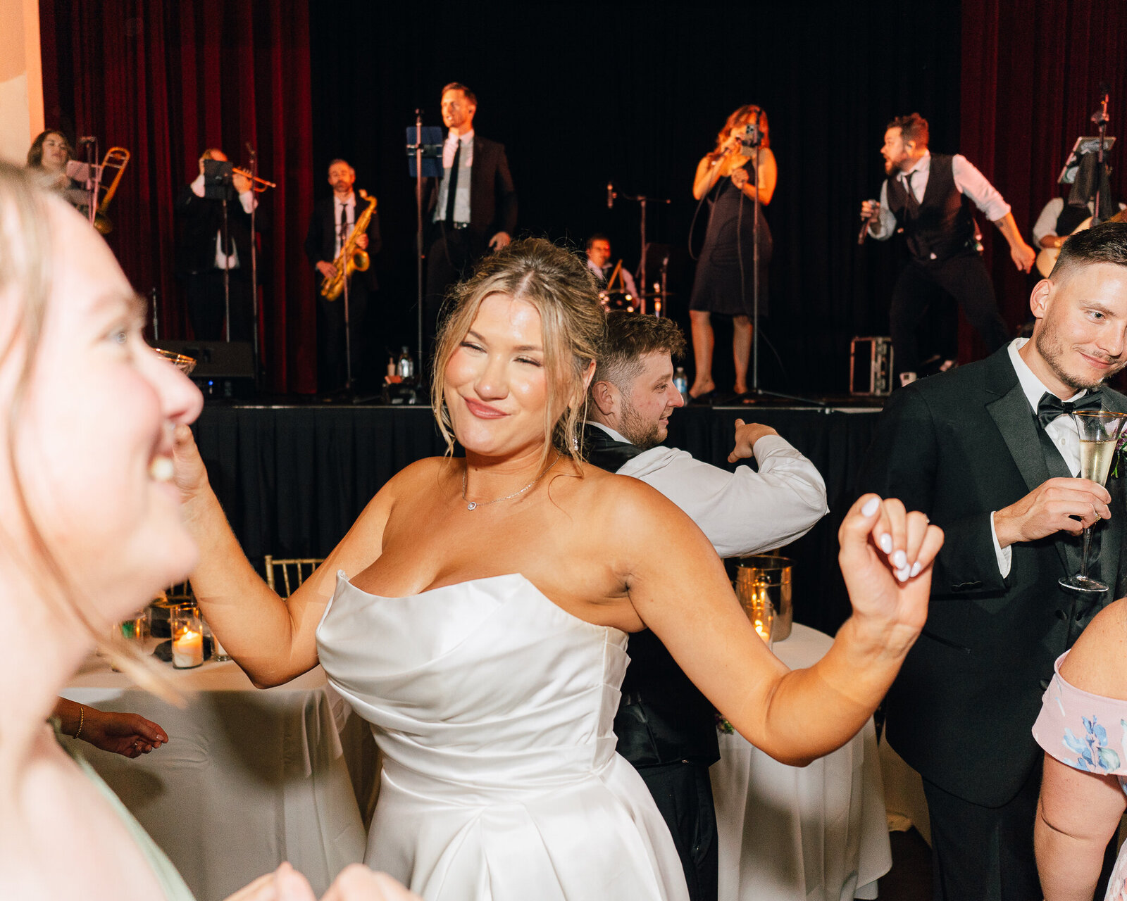 Corby Intercontinental Hotel Kansas City Wedding Plaza-282
