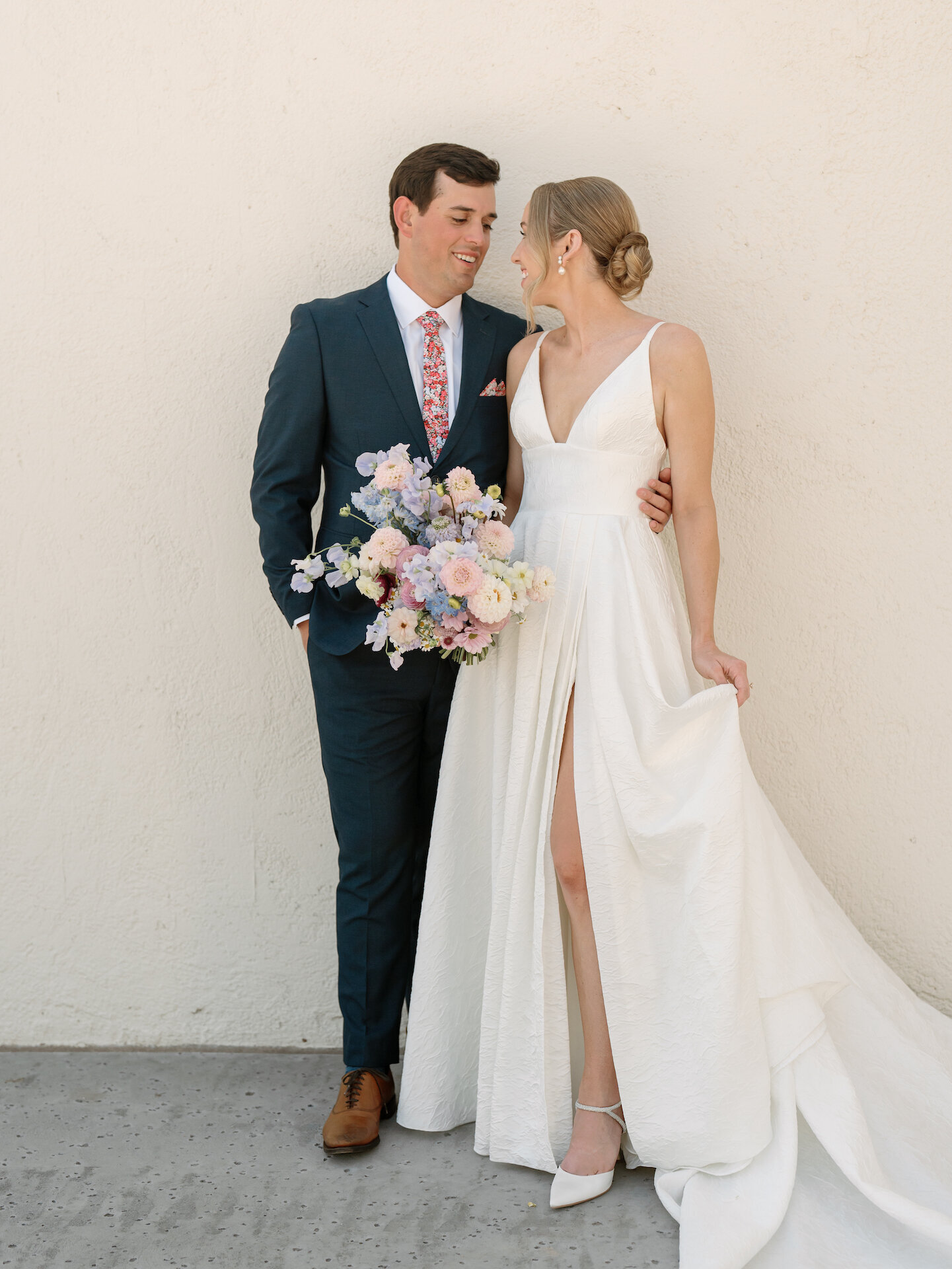 spring-bride-groom-arizona-organic-wedding-flowers