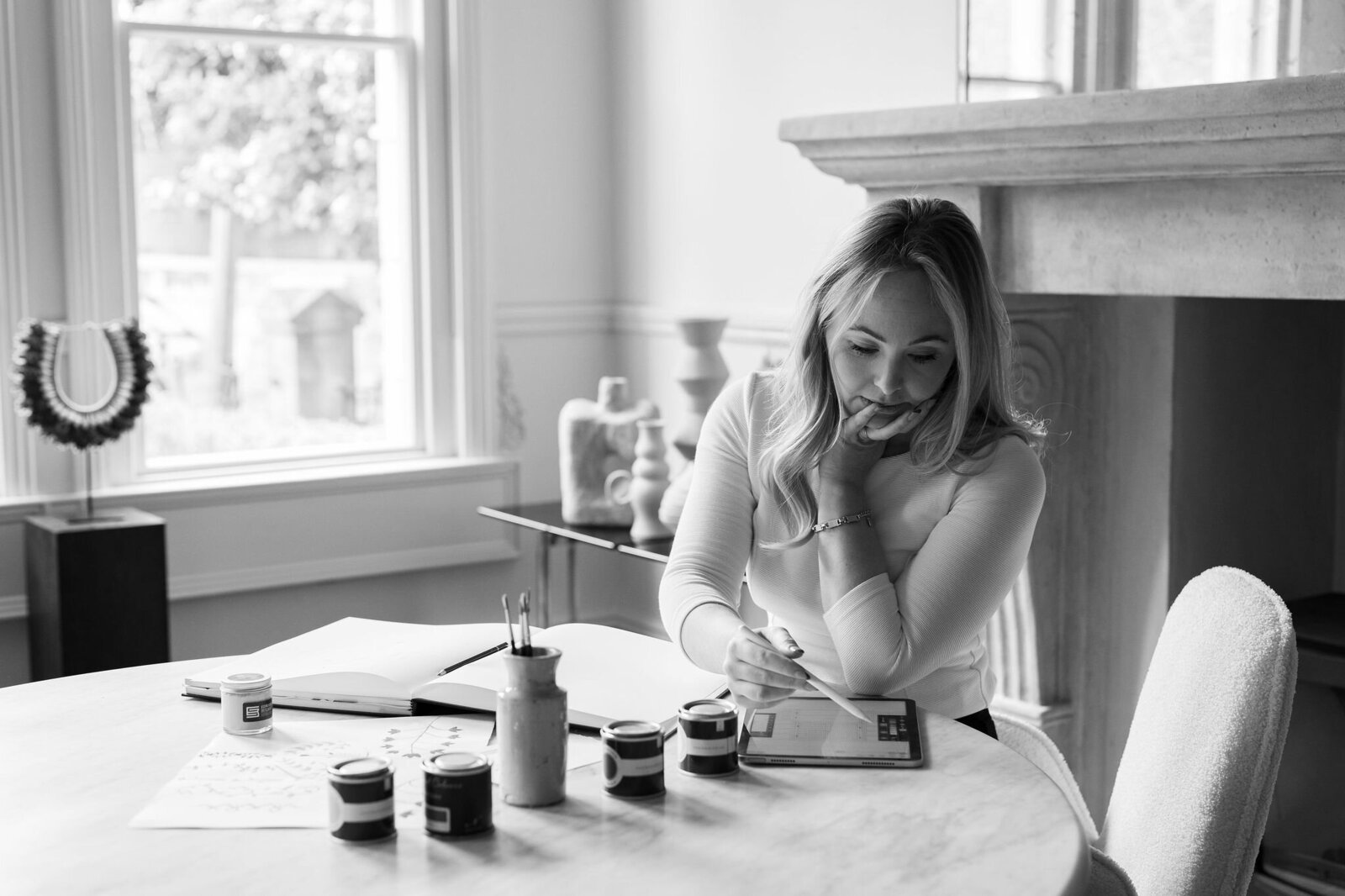 Artist_At_Work_Branded_Shoot_Suzy_Slemen_Photography