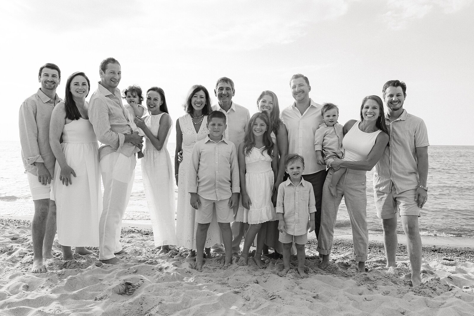 Michigan-City0Beach_Extended-Family-Photography_Katie-Whitcomb_Fumo_0002