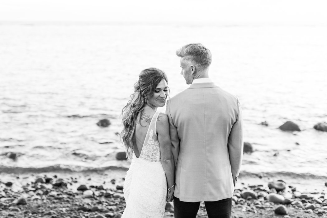 W0510_Wright_Olowalu-Maluhia_Maui-Wedding_CaitlinCatheyPhoto_2787-b&w