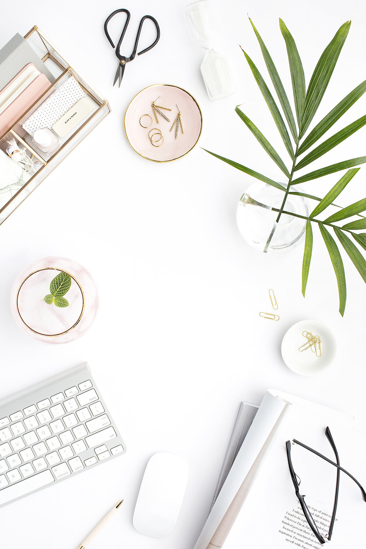 social-squares-blush-palms-desktop-styled-stock012