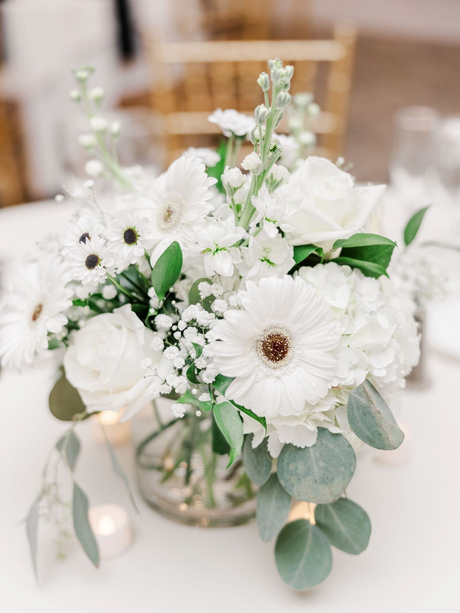 amberworks-floral-wedding-saint-clements-castle-portland-ct-19