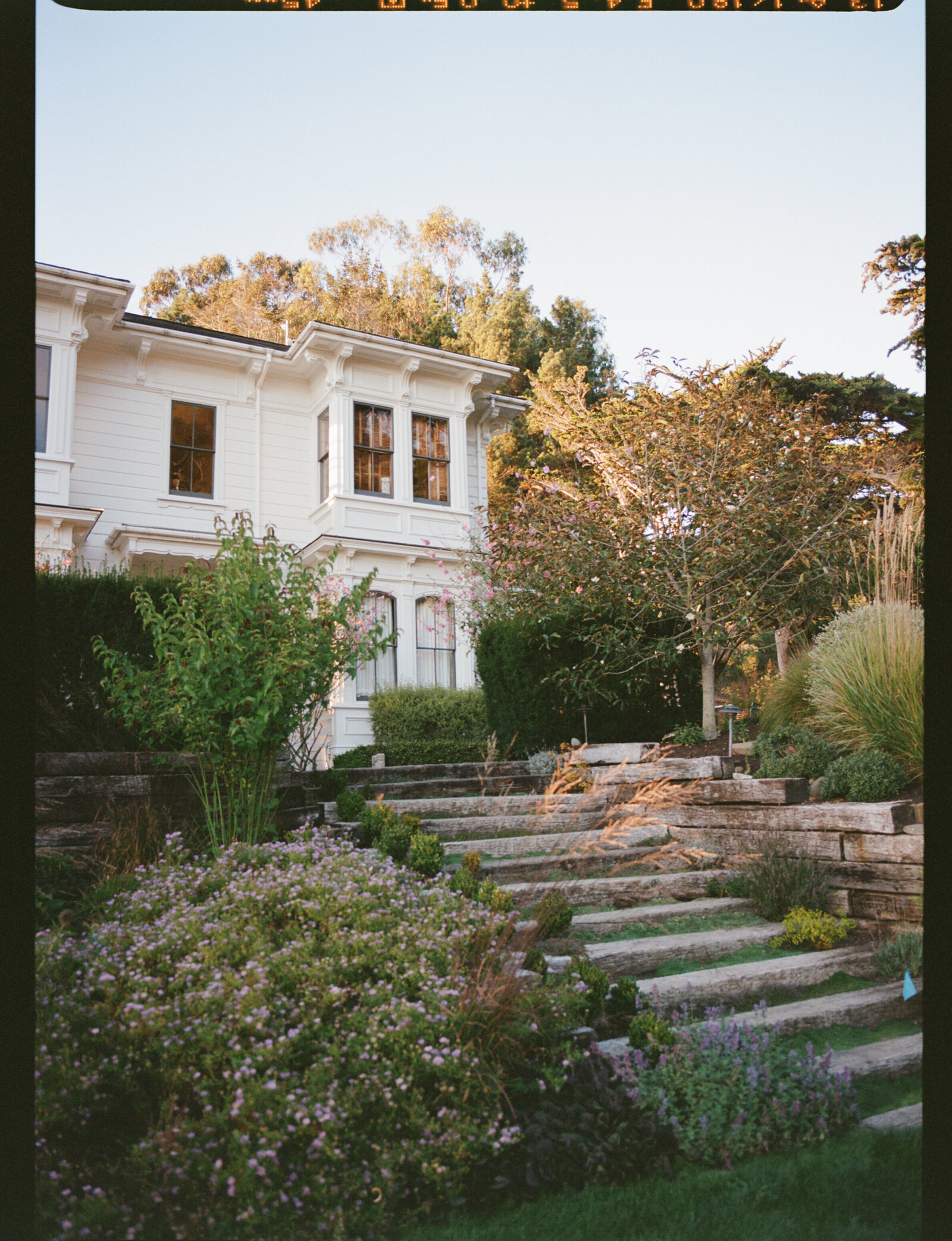 1606 Taylor&Hugh - Sabrina Ryan