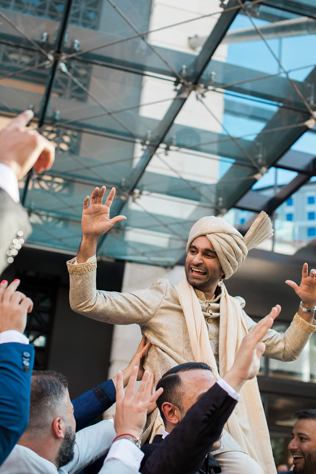 walima-pakistani-muslim-all-red-wedding-11