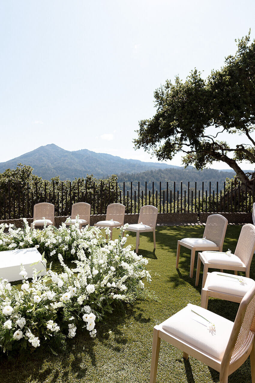 intimate-luxury-backyard-wedding-16