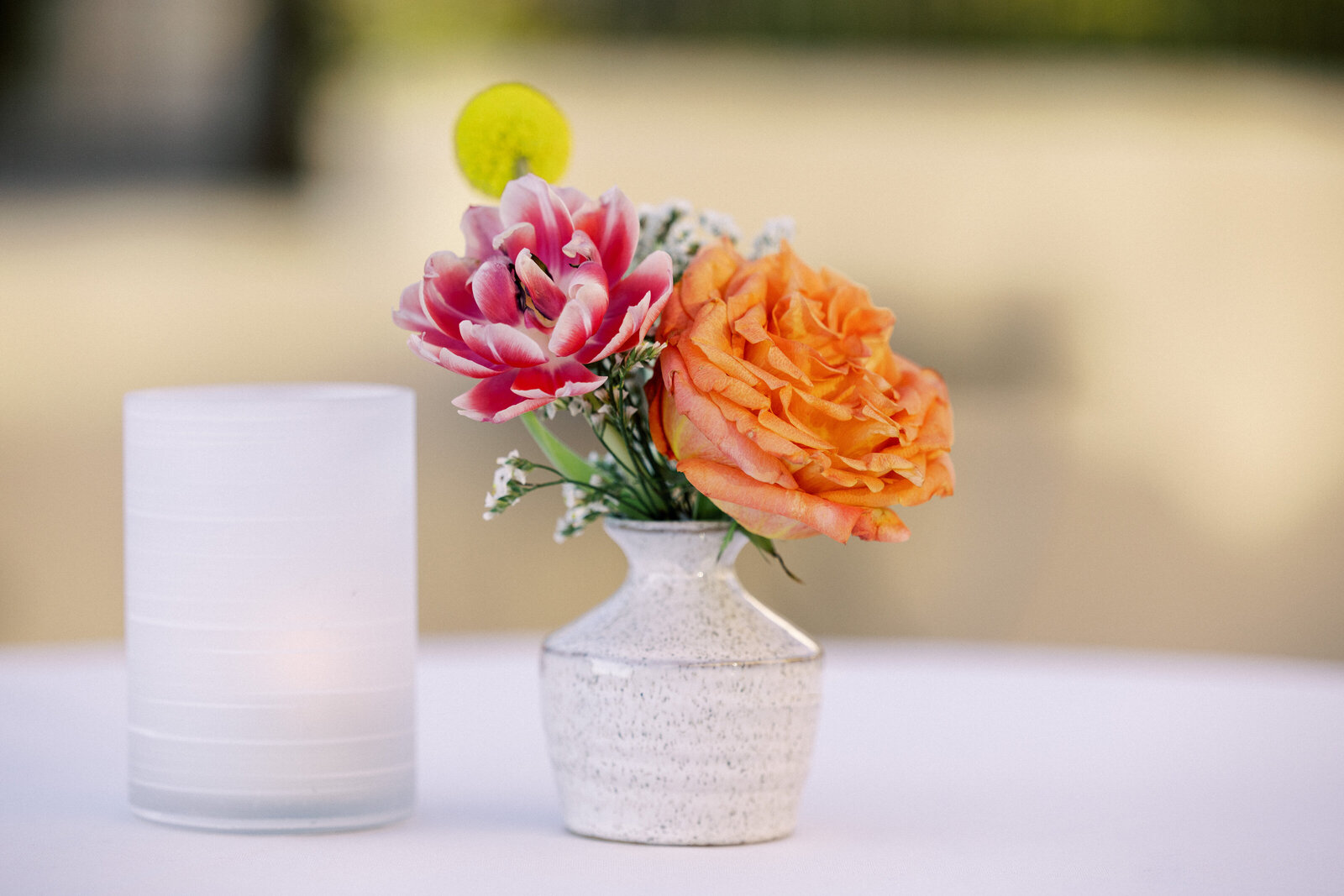 phoenix-wedding-florist-dainty-bud-vase-pink-peach