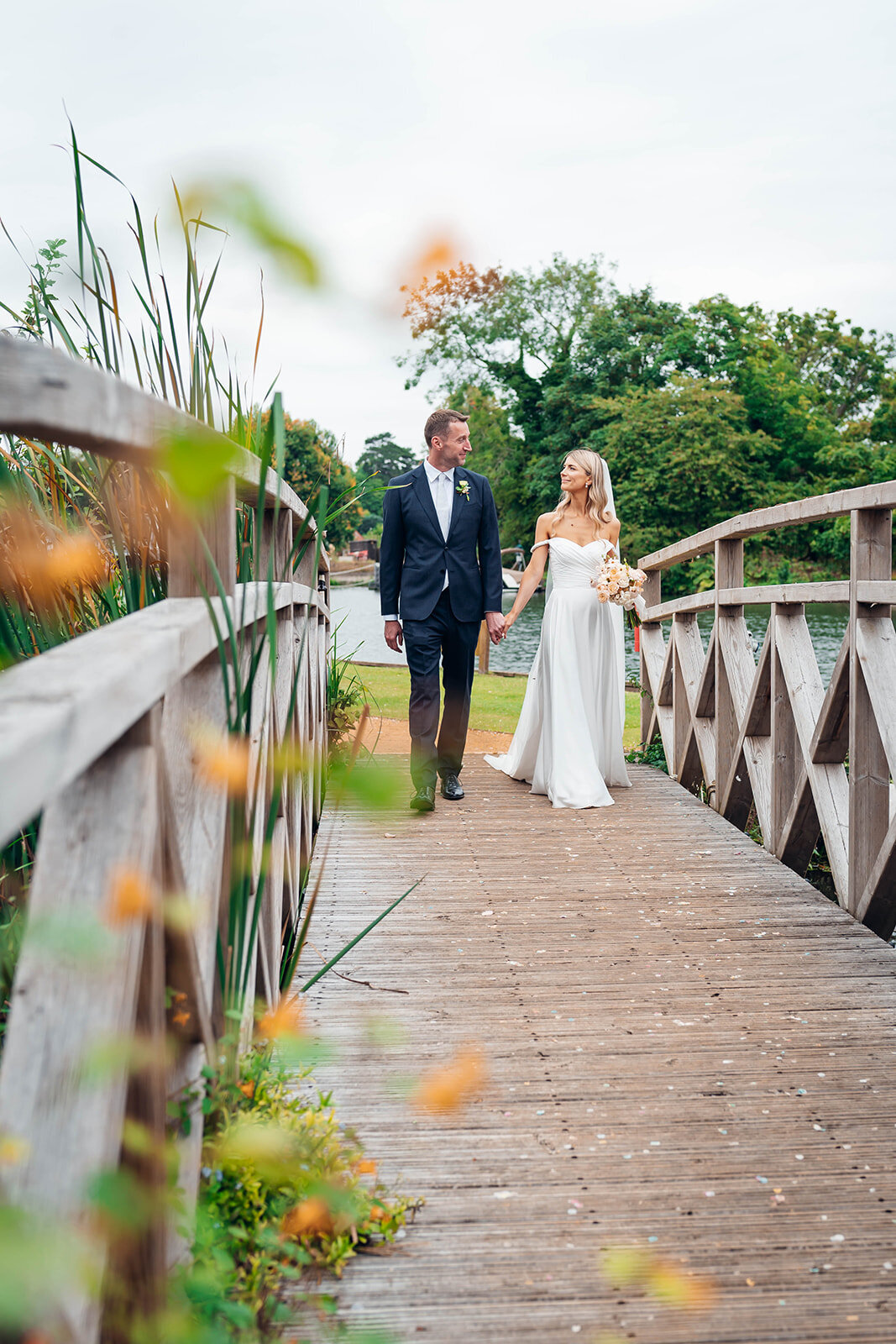 yard-sCotswold-summer-wedding