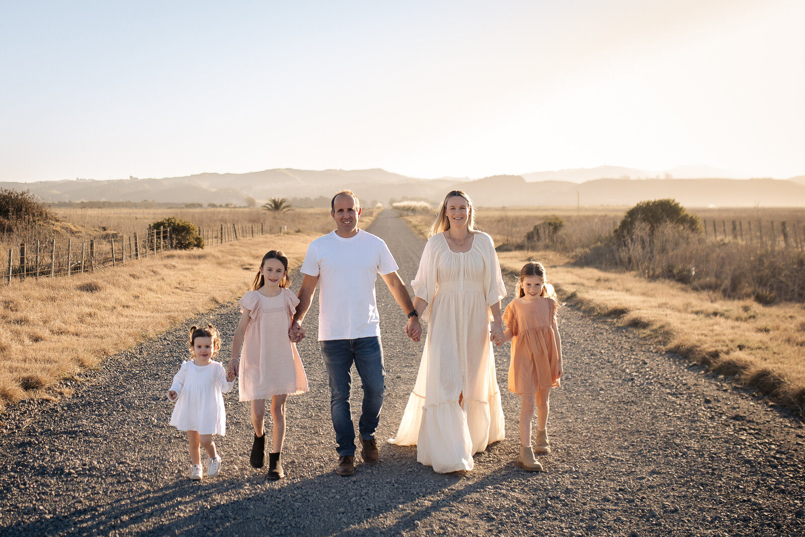 Photographes Hawkes Bay Family hill boy running
