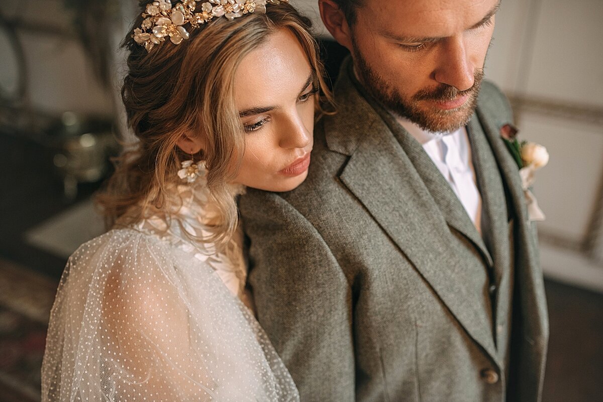 Joanne Fleming Design Wedding Dress - Sophia Veres Photography - Fleur Provocateur_0180