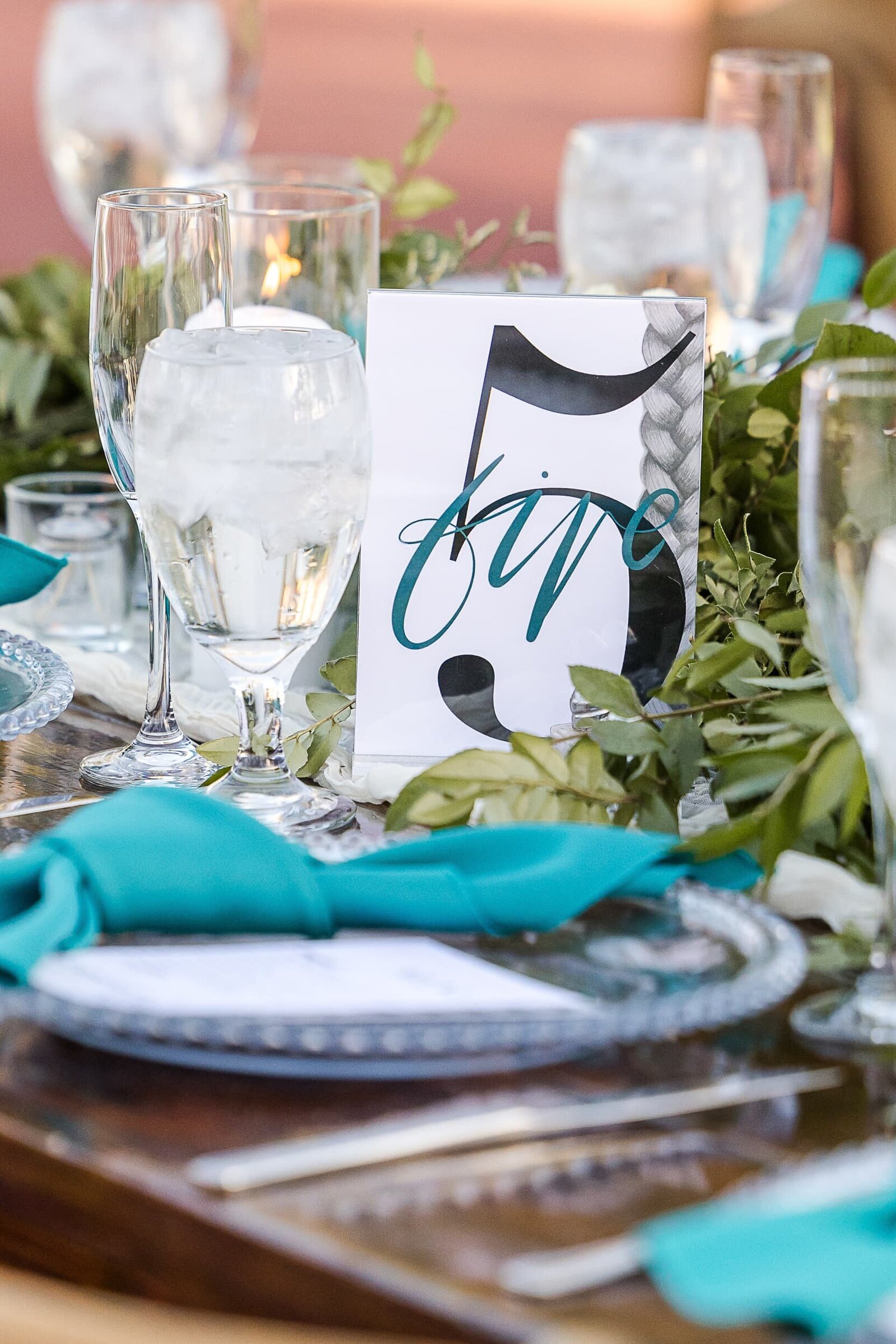 Phoenix-Wedding-Photographer-and-Videographer-Venue-at-the-Grove-WoodWed-1130