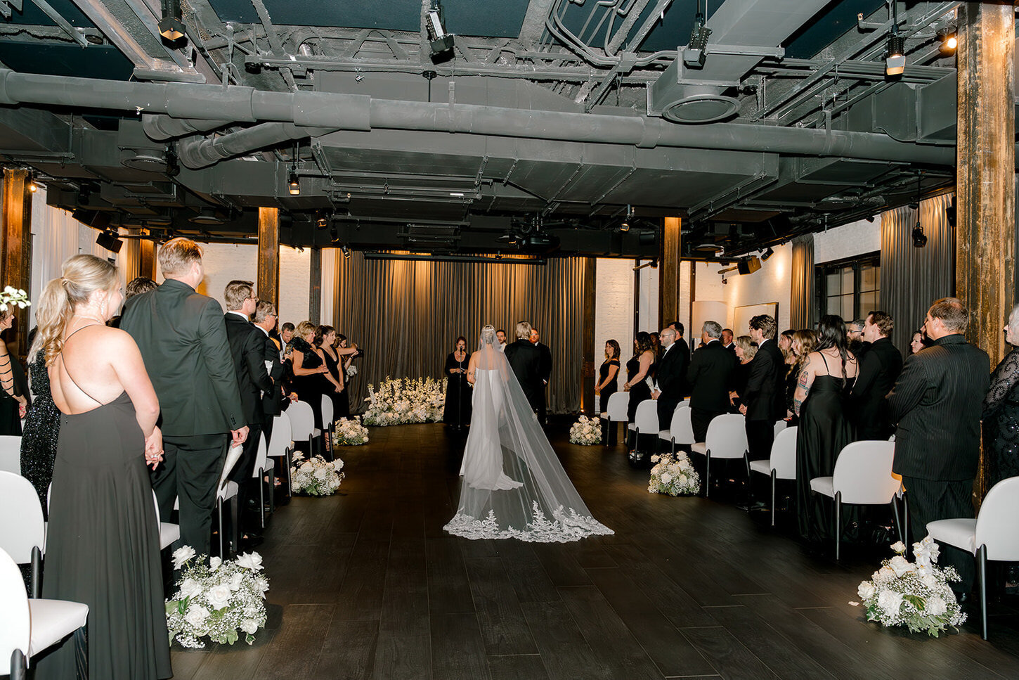 Chicago-wedding-photographer-lindsay-elaine-photography-443