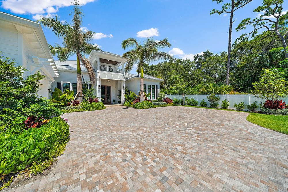 Luxury Waterfront Home in Jupiter, FL