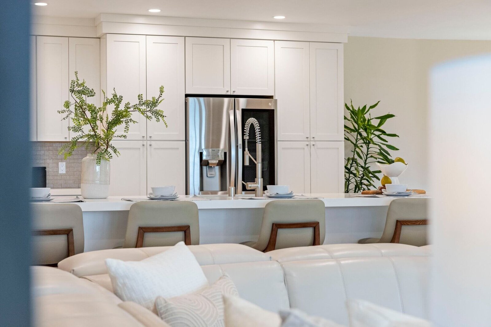 interior-designer-home-along-the-coast