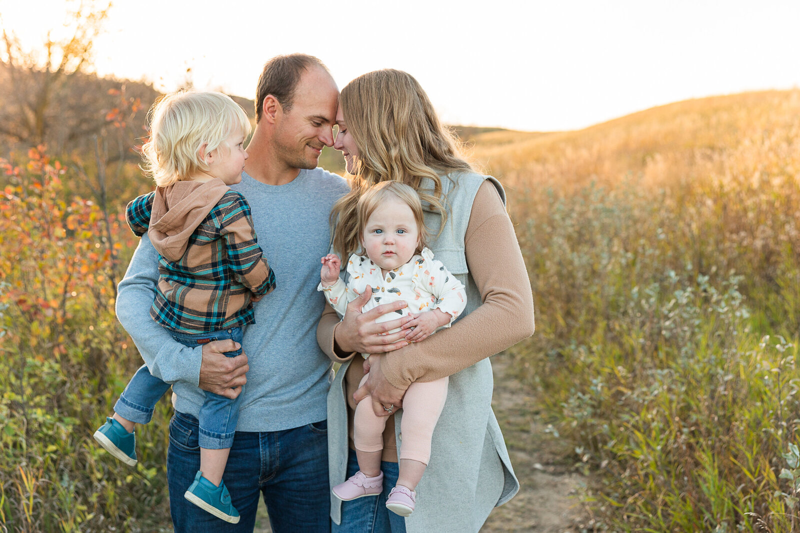 2024-krystal-moore-photography-buffalo-pound-fall-family-session-4