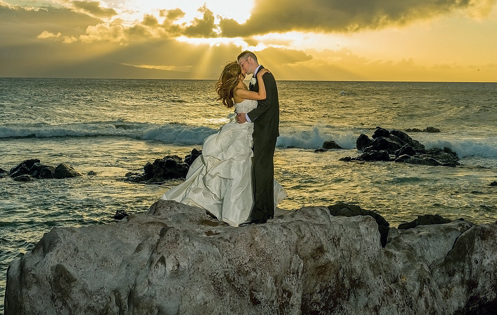 Portraits for couples on Oahu