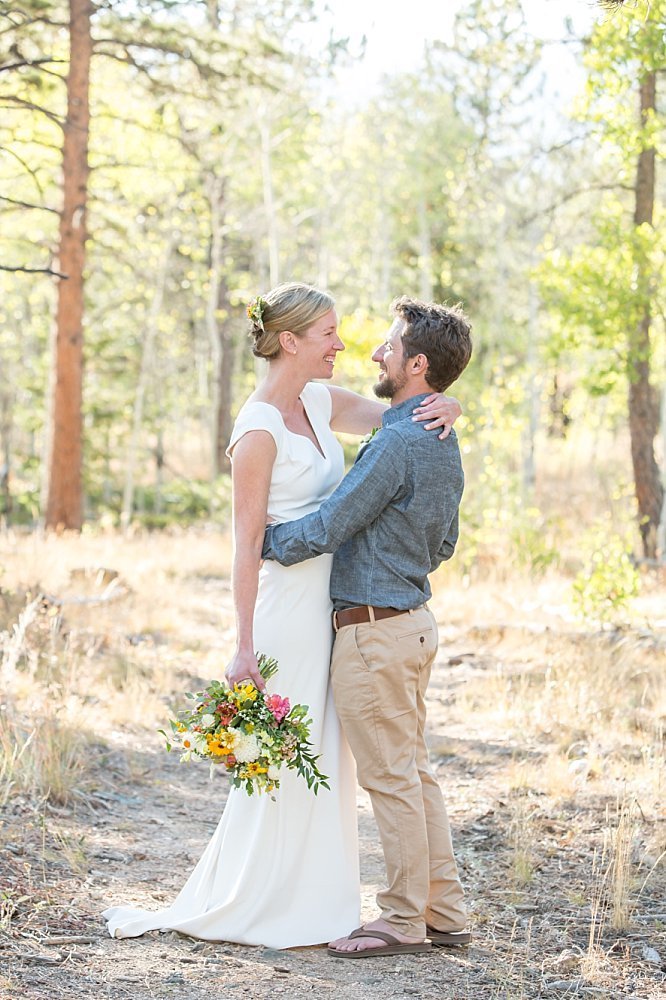 Colorado fall wedding in Jamestown