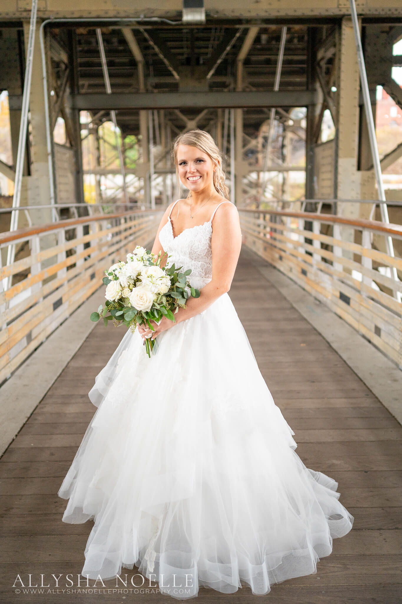 Wedding-at-The-Factory-on-Barclay-in-Milwaukee-0543