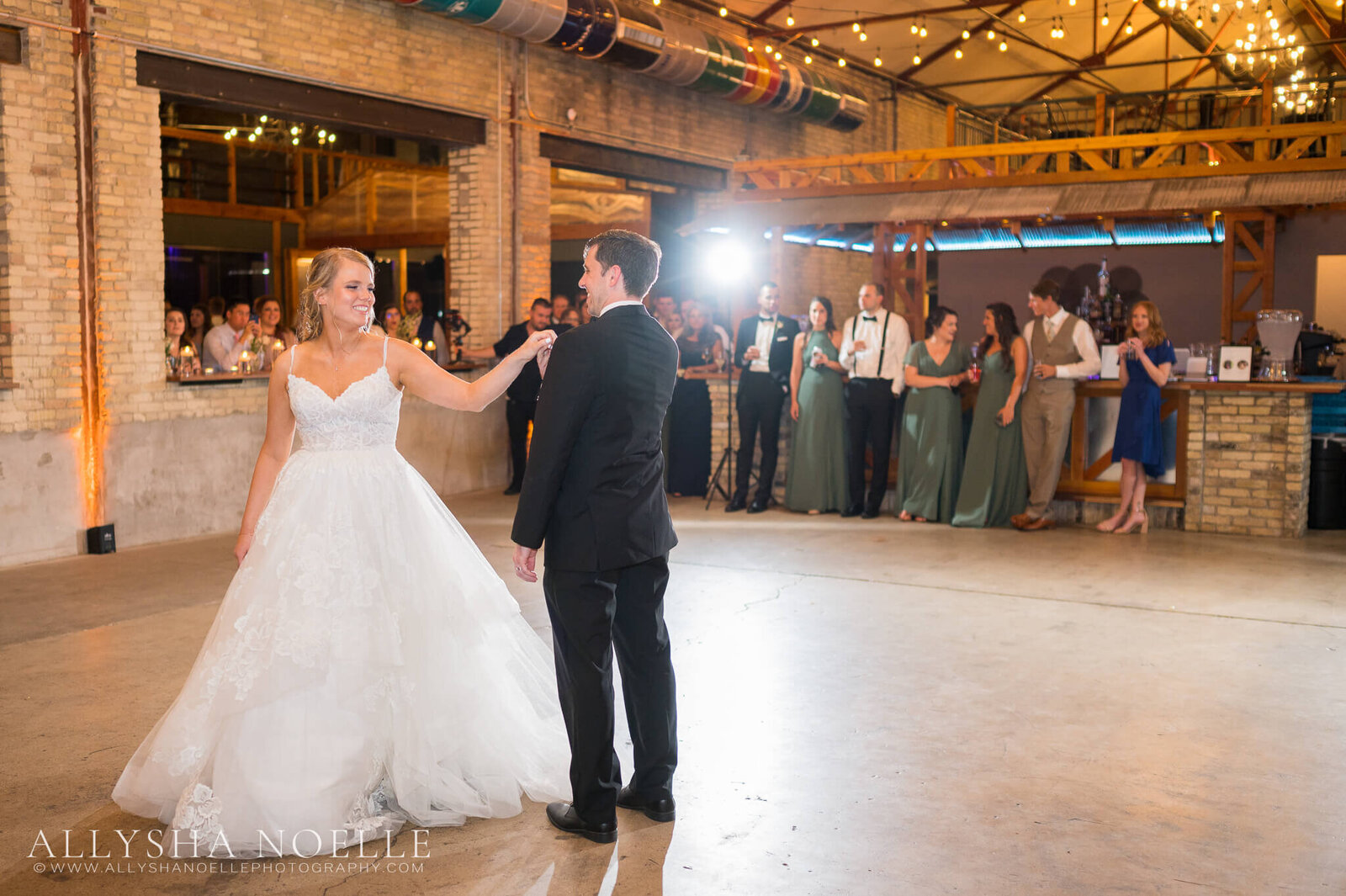 Wedding-at-The-Factory-on-Barclay-in-Milwaukee-1002
