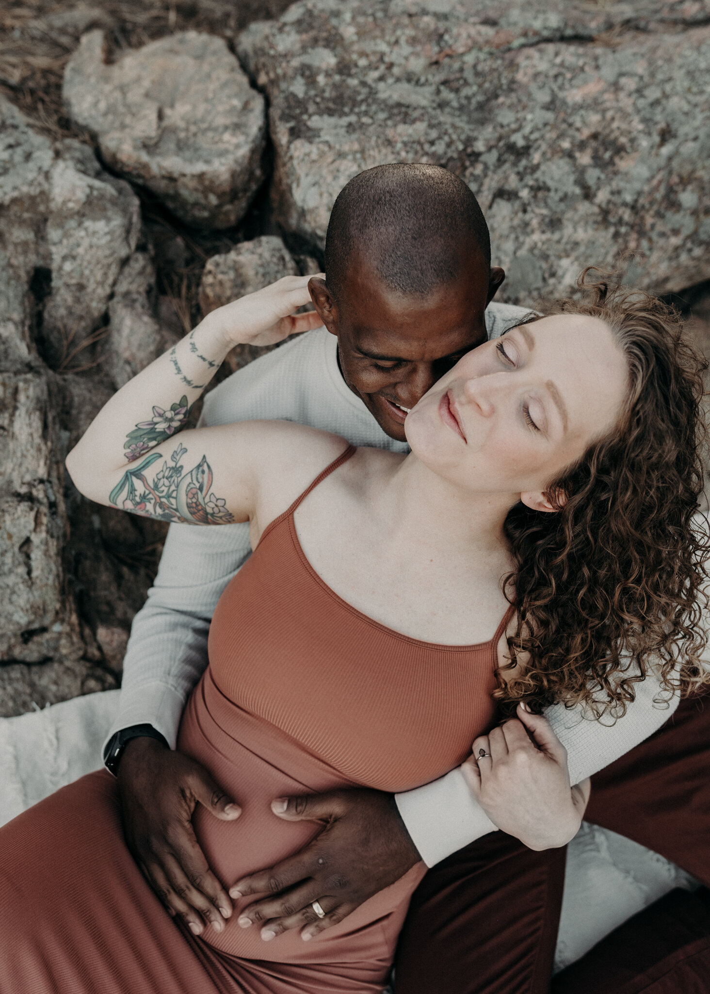 outdoor maternity couples session at Mt Falcon West