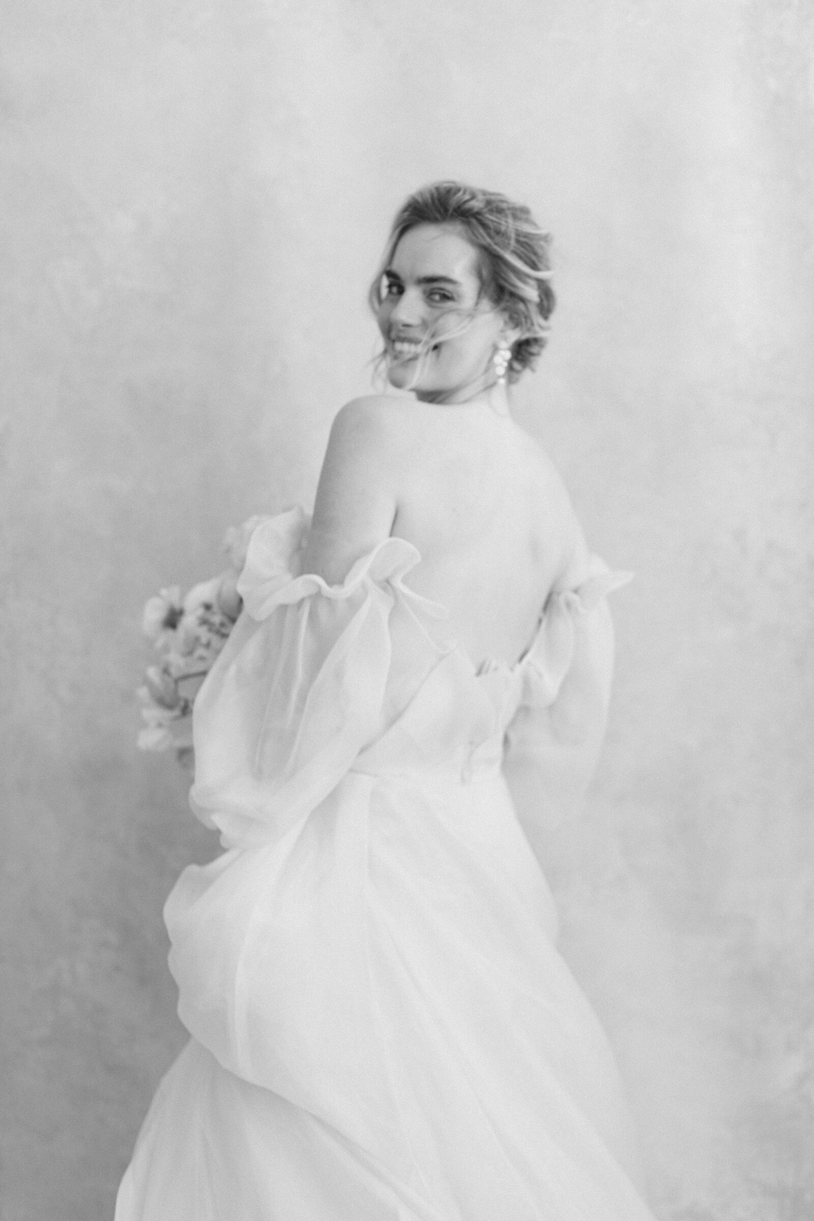 with_grace_and_gold_showit_theme_showit_themes_showit_template_showit_templates_showit_design_showit_designer_best10