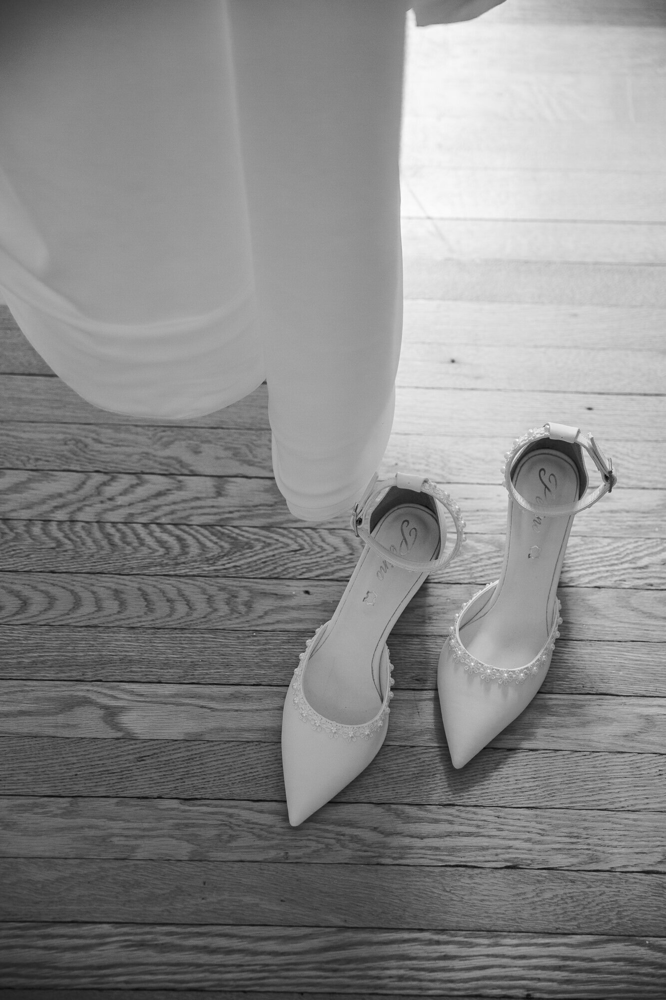 prince edward county wedding cape photos-004