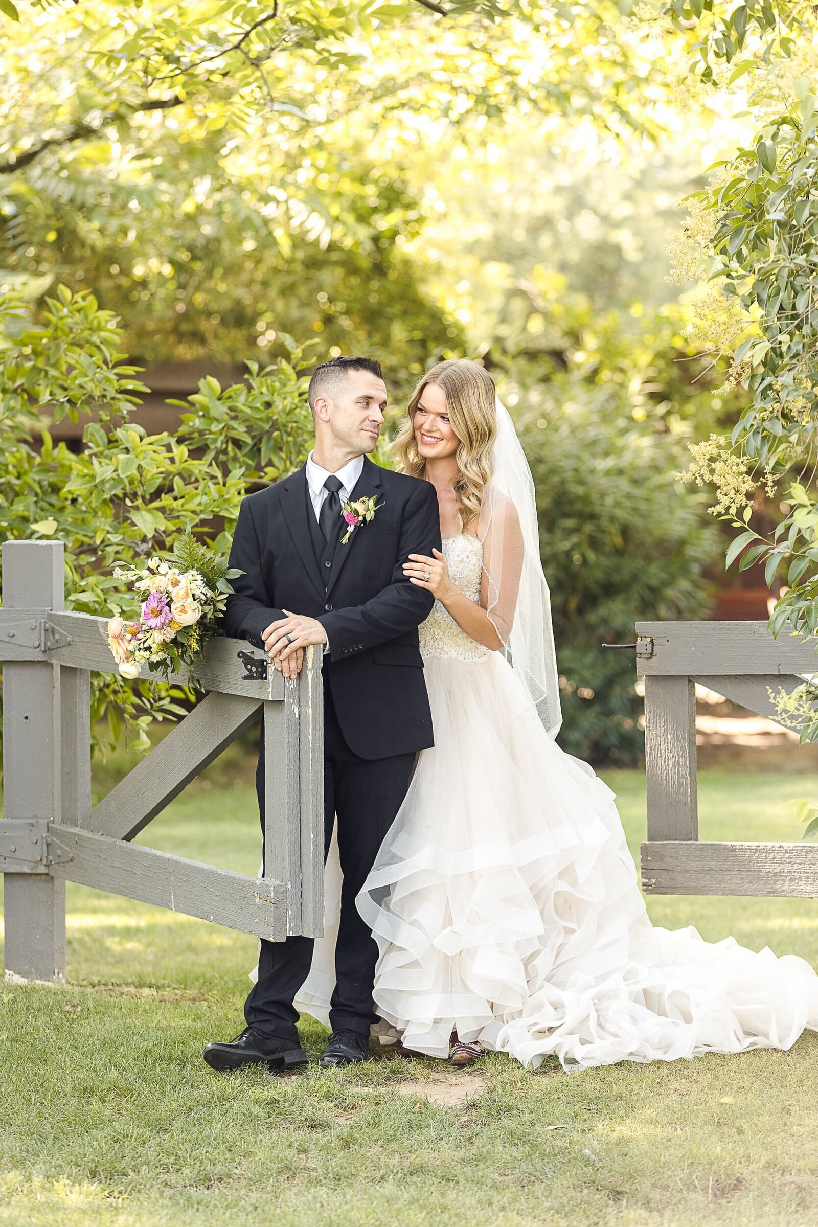 Phoenix-Wedding-Photographer-and-Videographer-Venue-at-the-Grove-VATG-1062