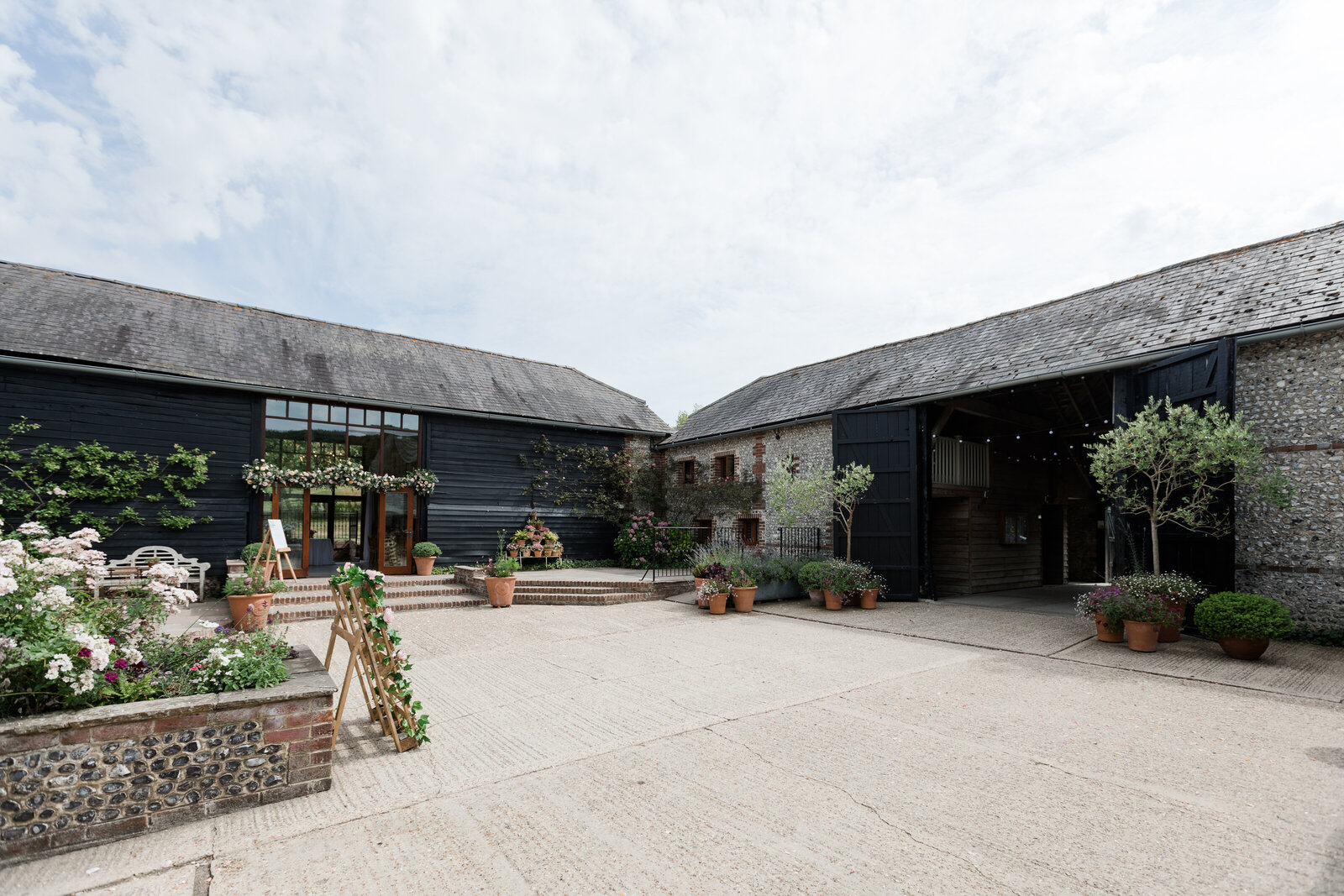 0275 country weddings at Upwaltham Barns in West Sussex