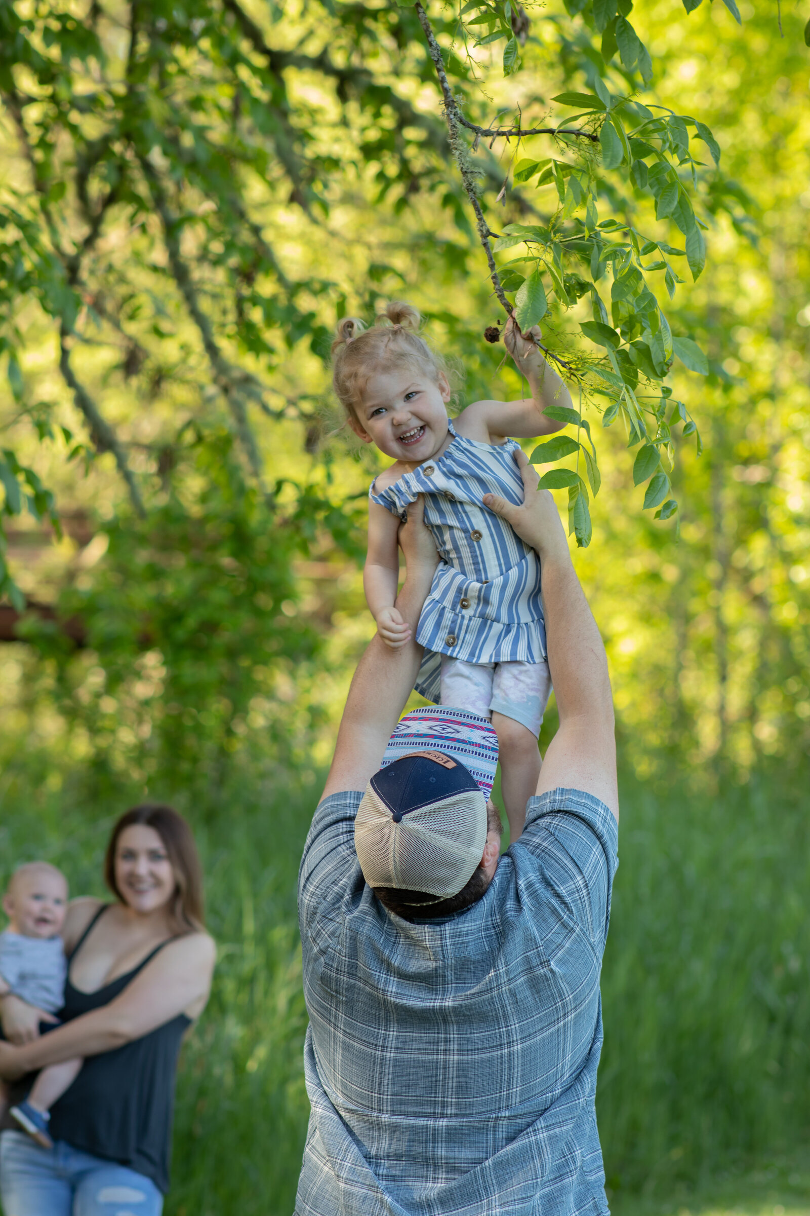 Go beyond traditional family portraits. With Alycia, dive into sessions that capture the soul and essence of your family's bond.