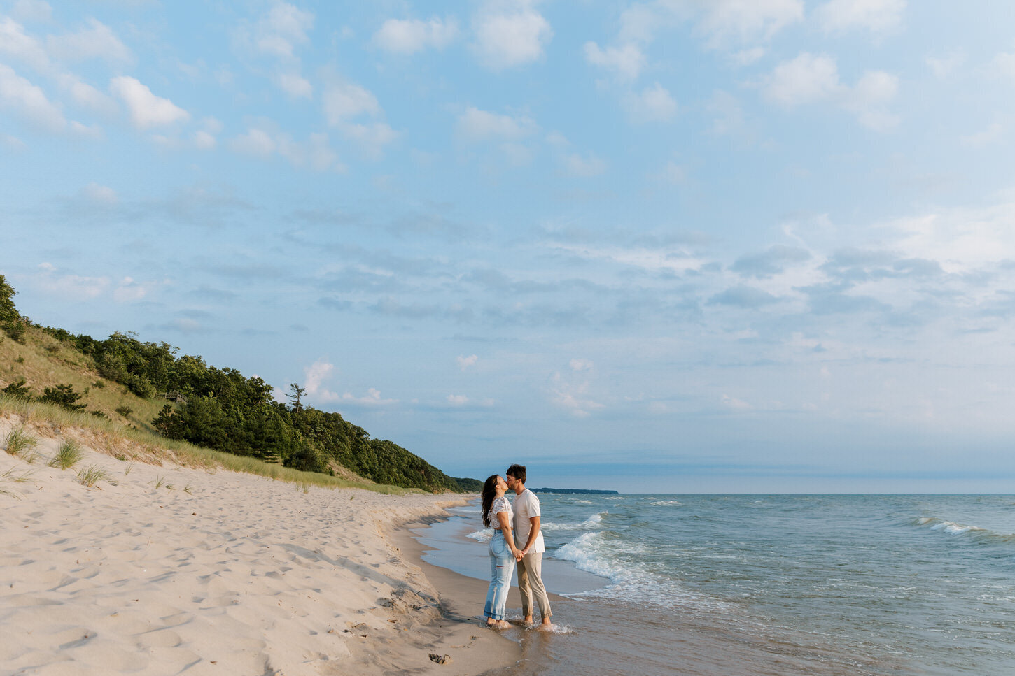 Michigan-Beach-Engagement-Photos-11