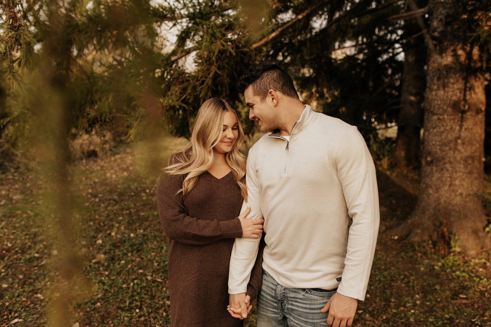 Iowa Wedding Photography Cedar Rapids Engagenemt Photographer-1-1 (29)