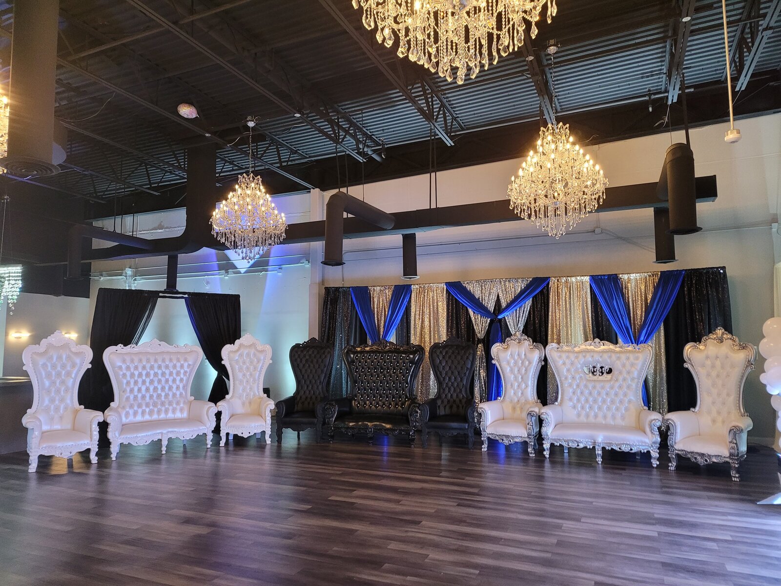 Metro Detroit Event Throne Chair Rentals
