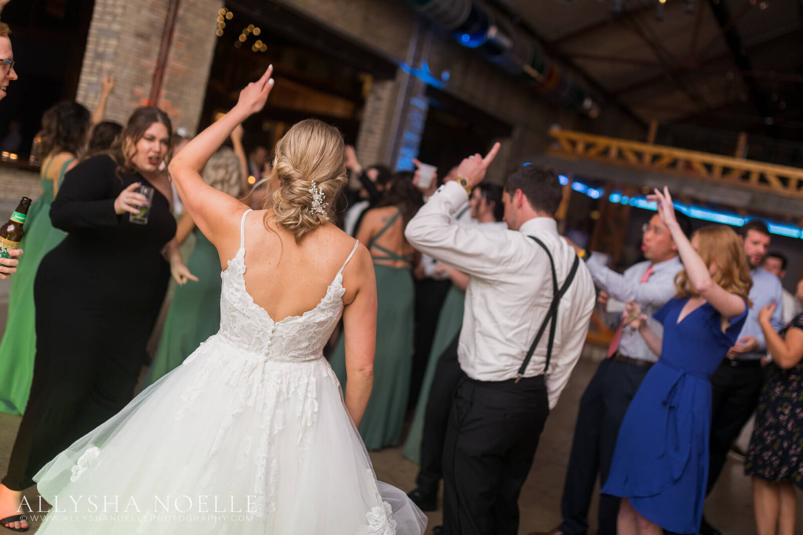 Wedding-at-The-Factory-on-Barclay-in-Milwaukee-1175