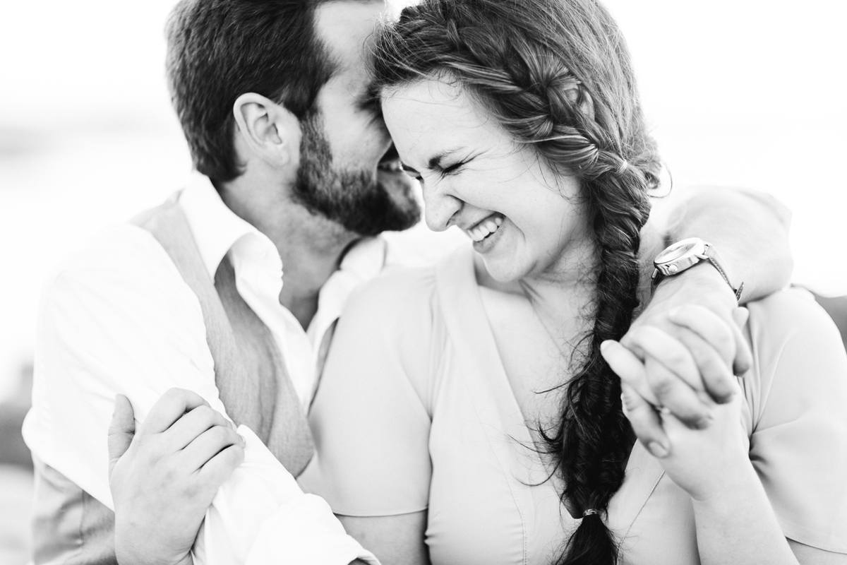 i-cozy-beach-engagement-session-va