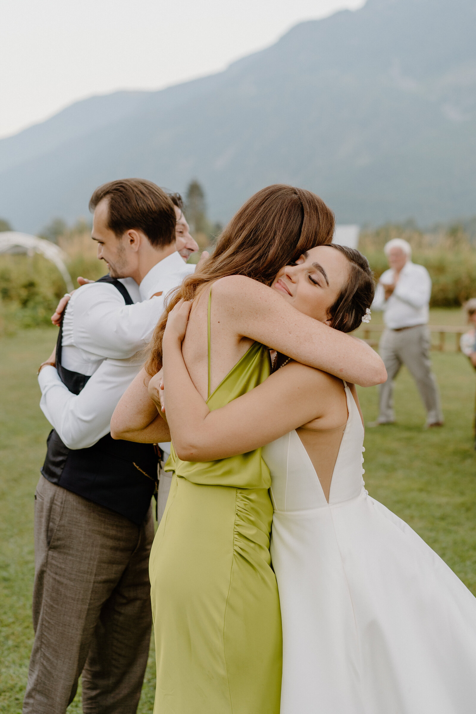 Marina+Jake-Reception-Wedding-Pemberton-BrookeMosPhotography-07895