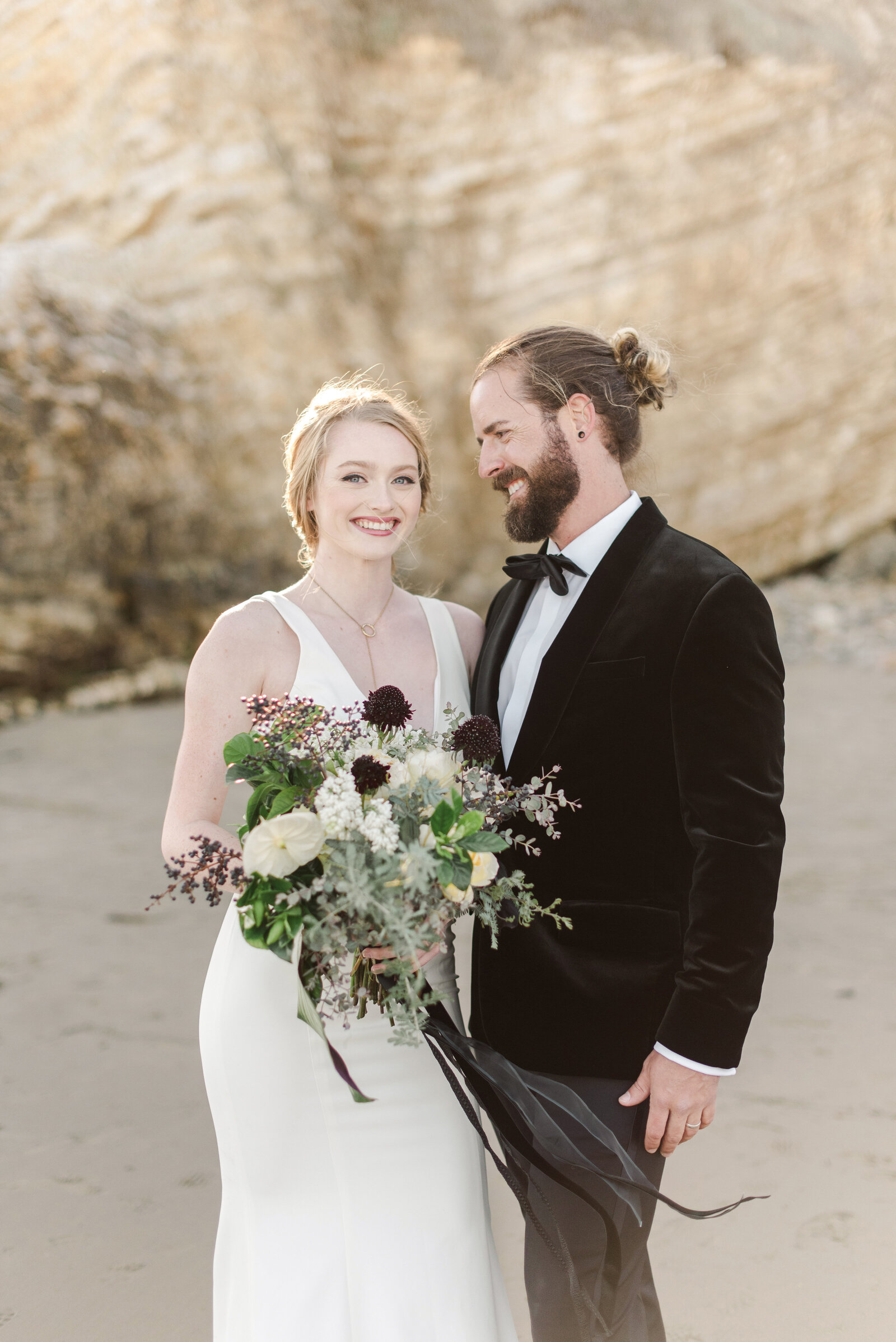 Precious-and-blooming-floral-design-kellye-clifford-Destination I do -Editorial-12