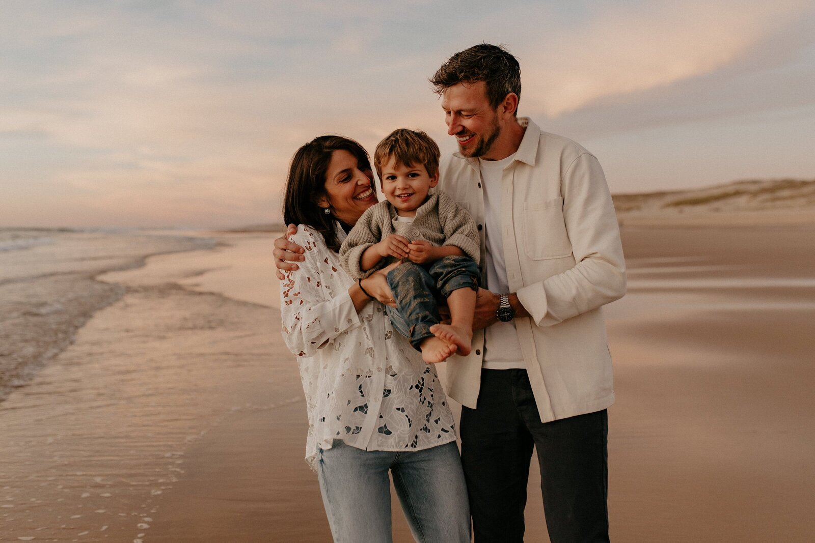 seance-photo-grossesse-maternite-future-maman-bordeaux-plage