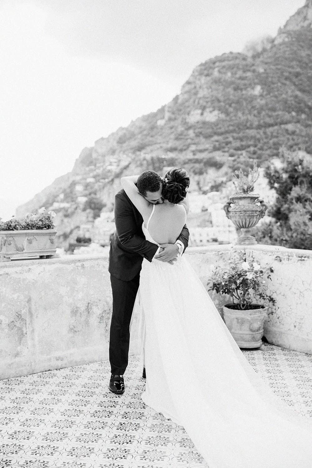Positano-wedding-villa-San-Giacomo-first-look-by-Julia-Kaptelova-Photography-239