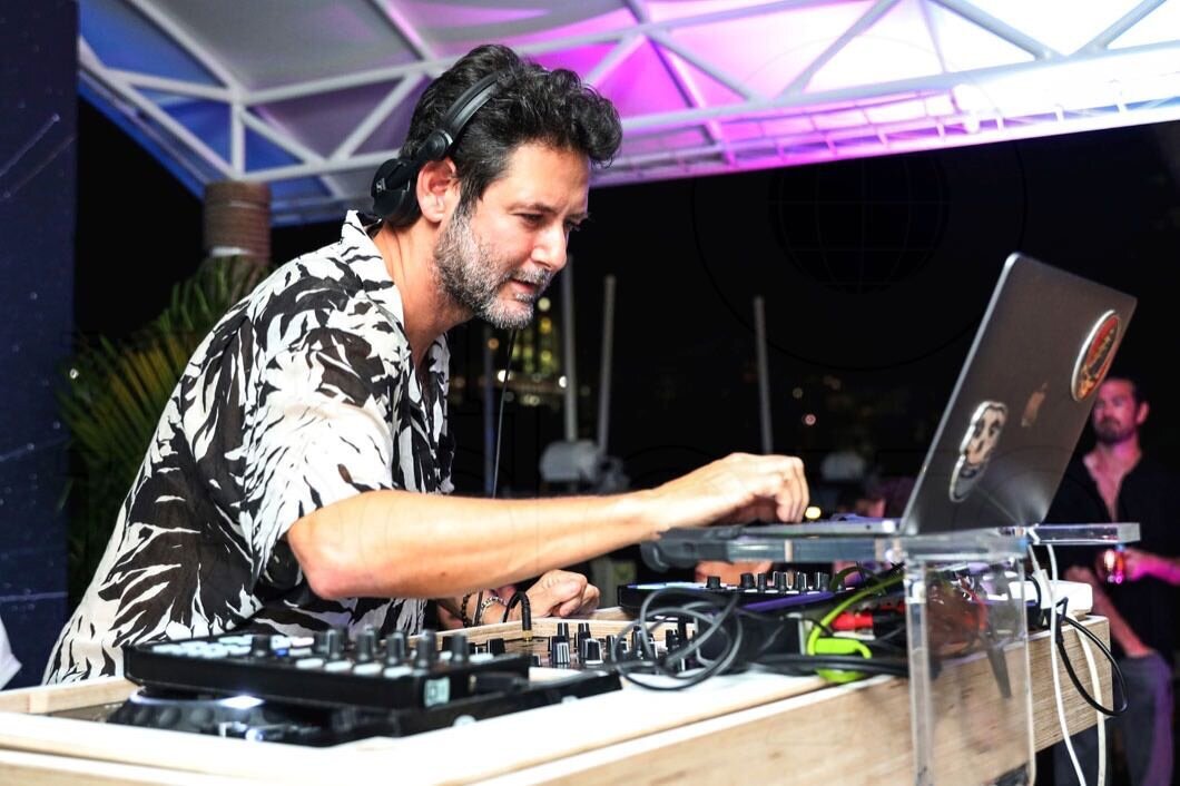 4-5-11-guy-gerber-djing9