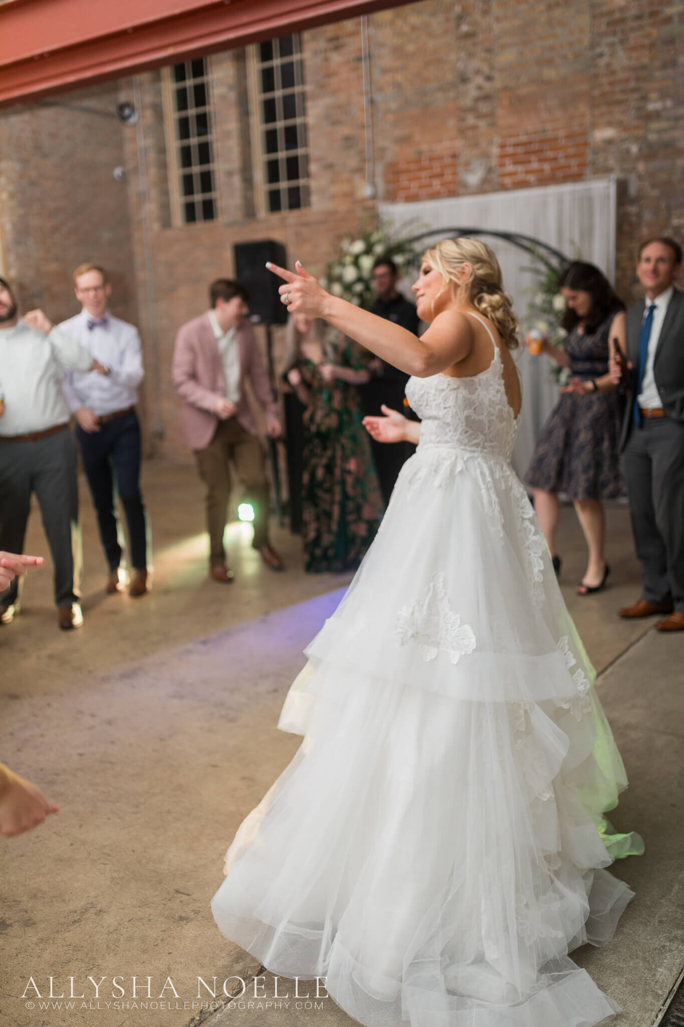 Wedding-at-The-Factory-on-Barclay-in-Milwaukee-1258