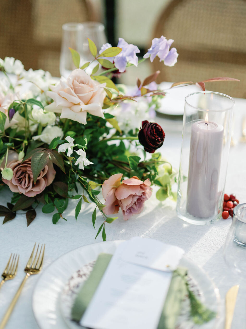165_Kate Campbell Floral Whitehall Manor tented Winter wedding by Anna and Mateo photo Reception
