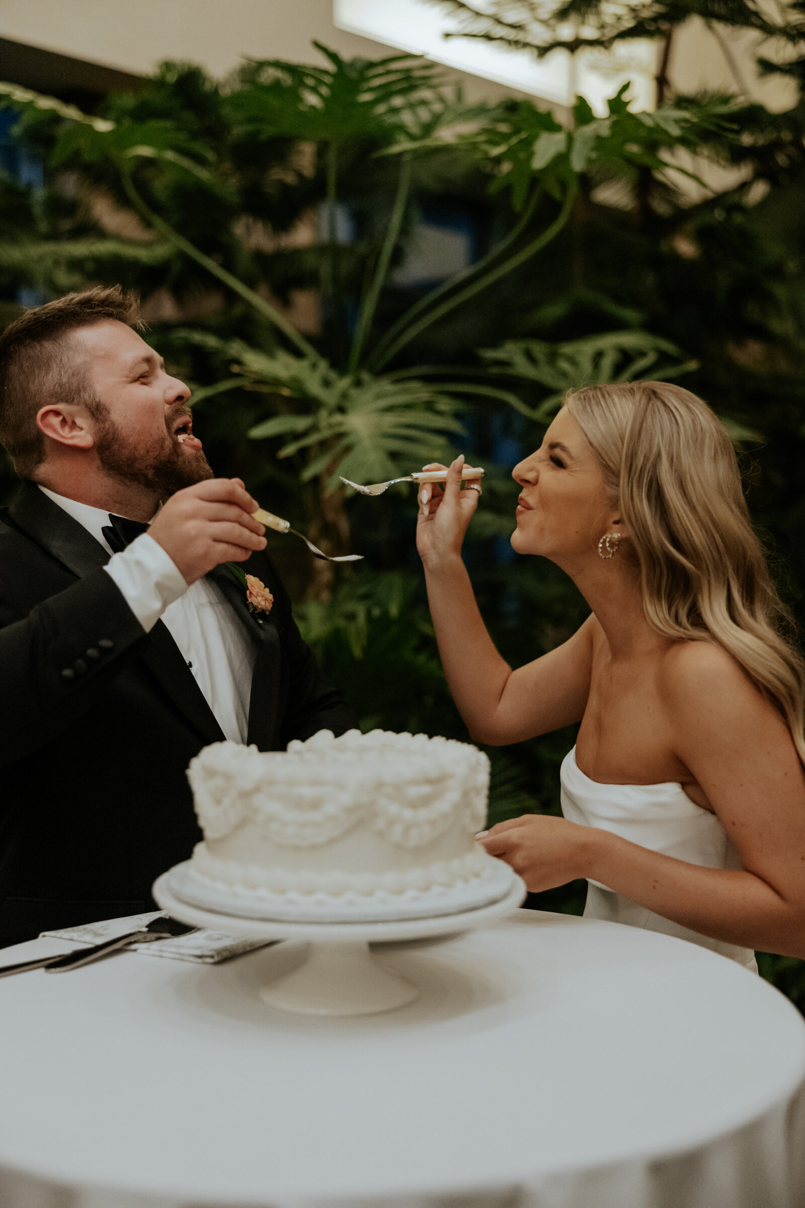 Lauritzen-Gardens-Wedding-402-Events-Julia & Connor  (61)