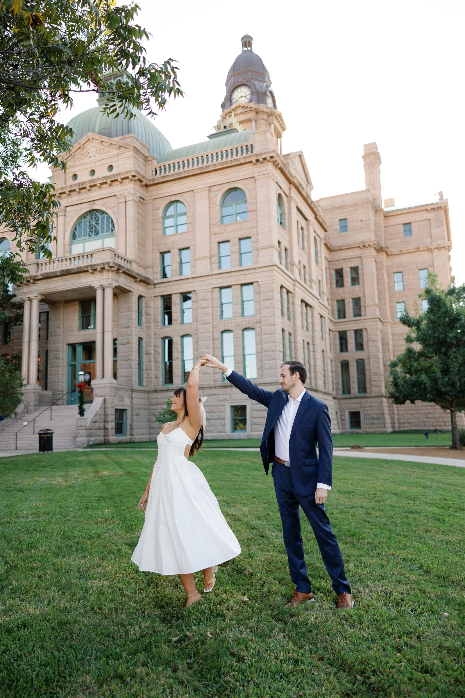 downtowndallasengagementphotos_stillsbytrinity-4