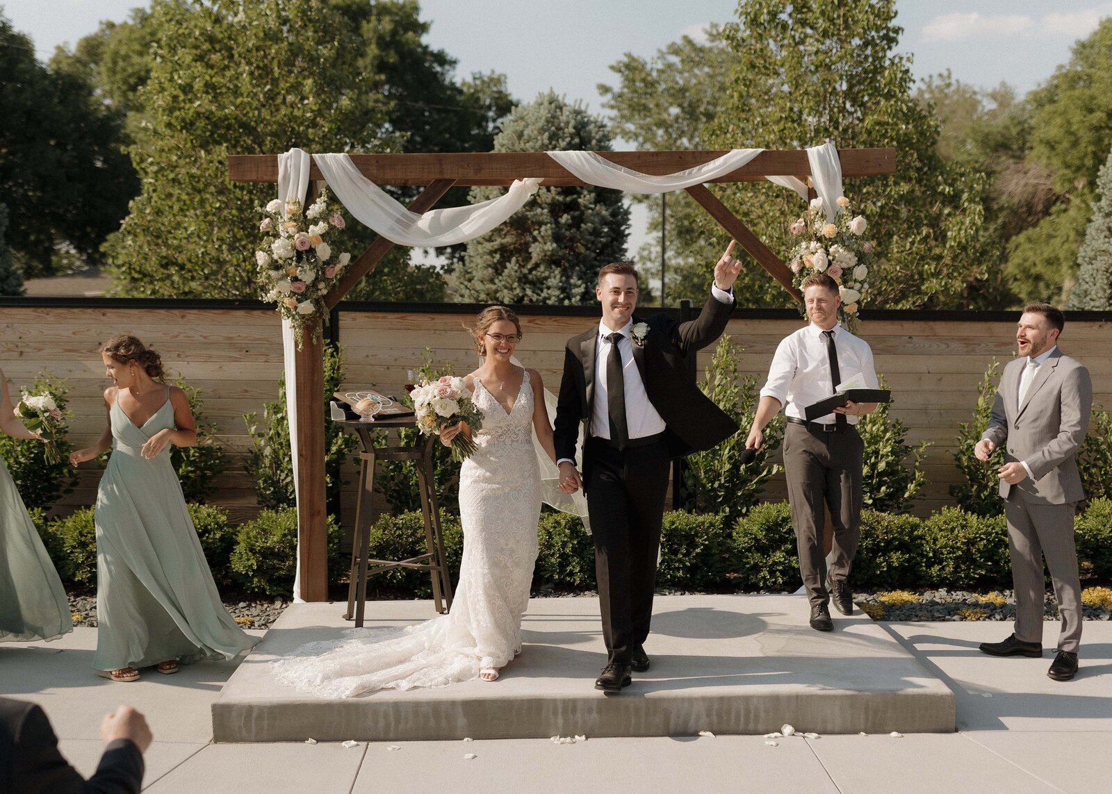 grace-trexel-photo-wedding-party-exit-nebraska-wedding