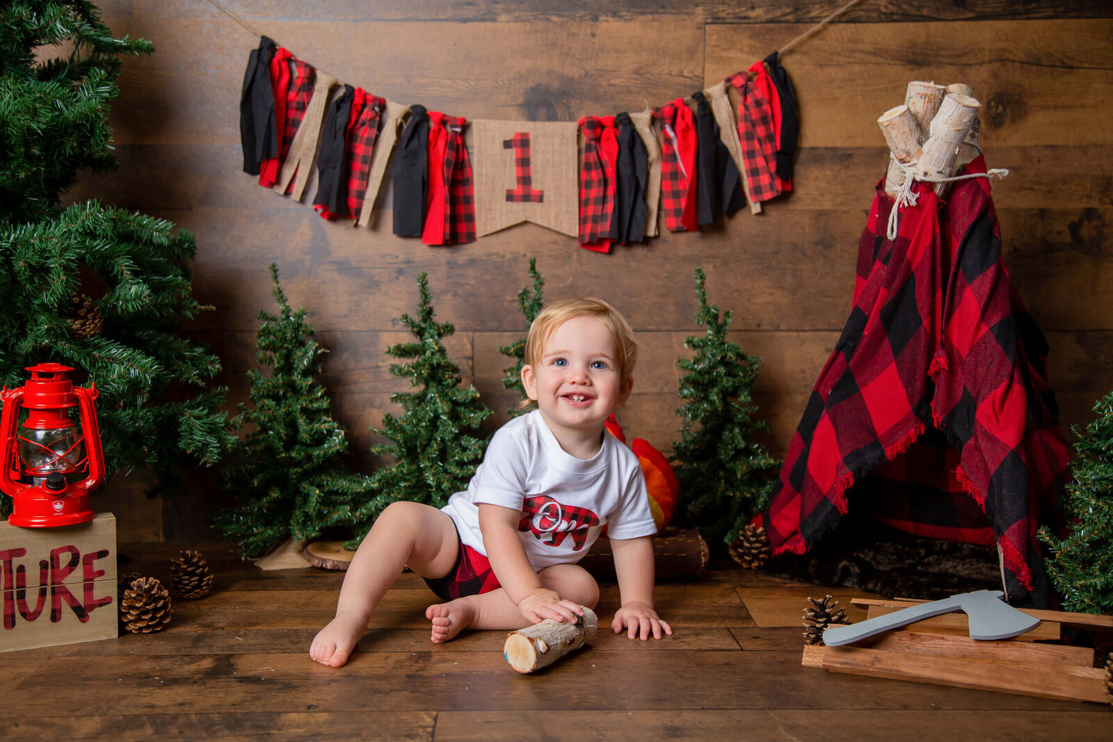 Fraser-Valley-Cake-Smash-Photographer-2