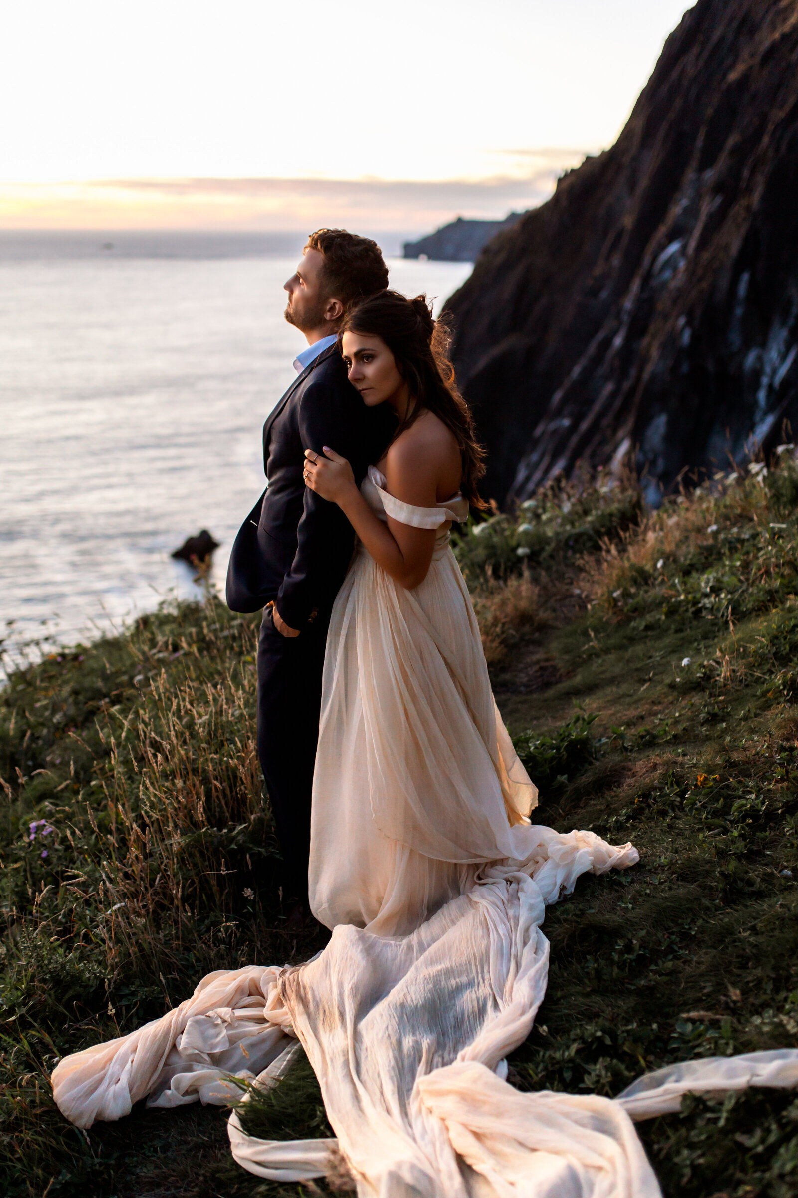 Rugged coastal romance captured in a styled elopement shoot for adventurous Pacific Northwest photographers.