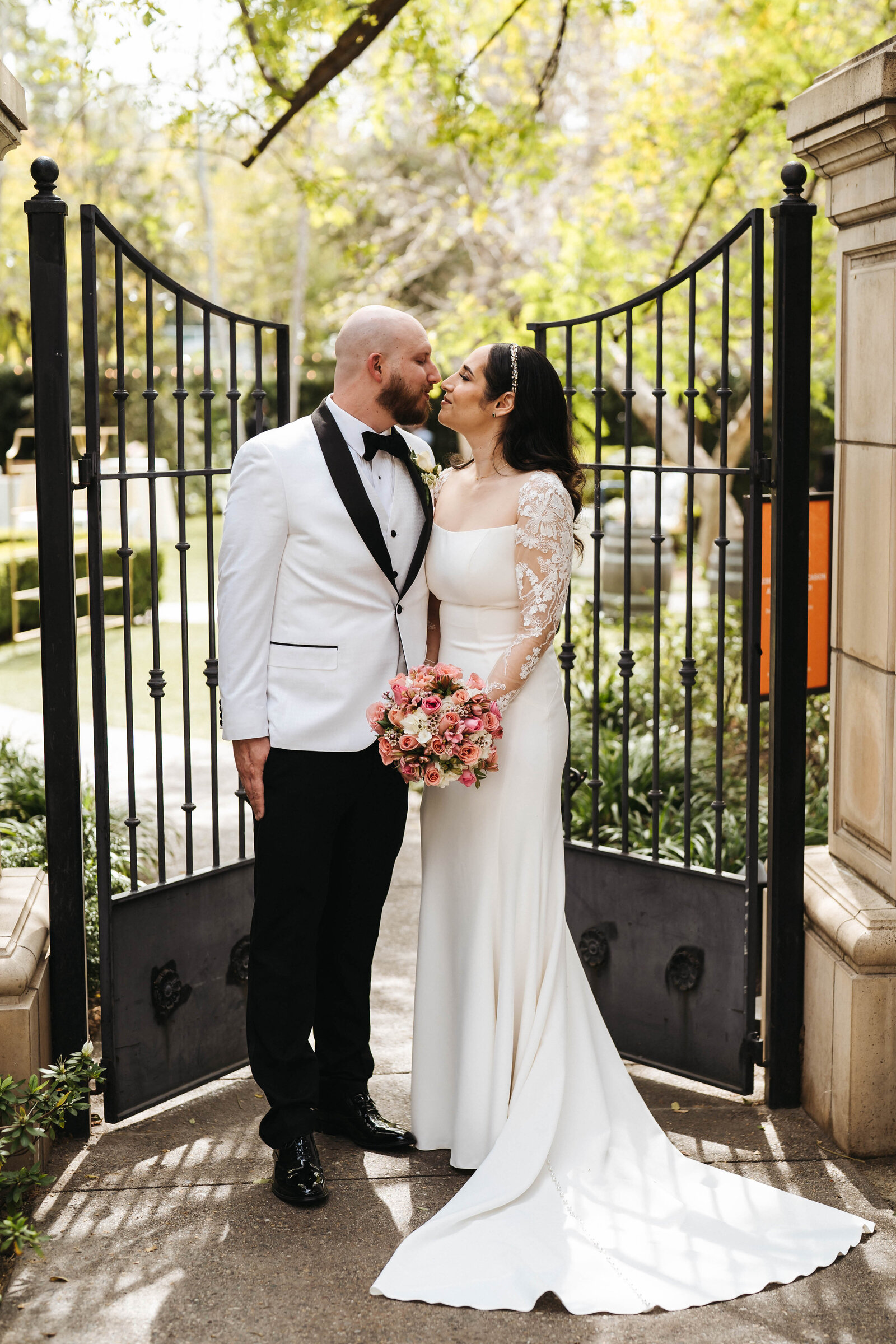 SneakPeeks_TheWeddingofGraceandPeter_TheGarland_PamelaTatzPhotography_0024