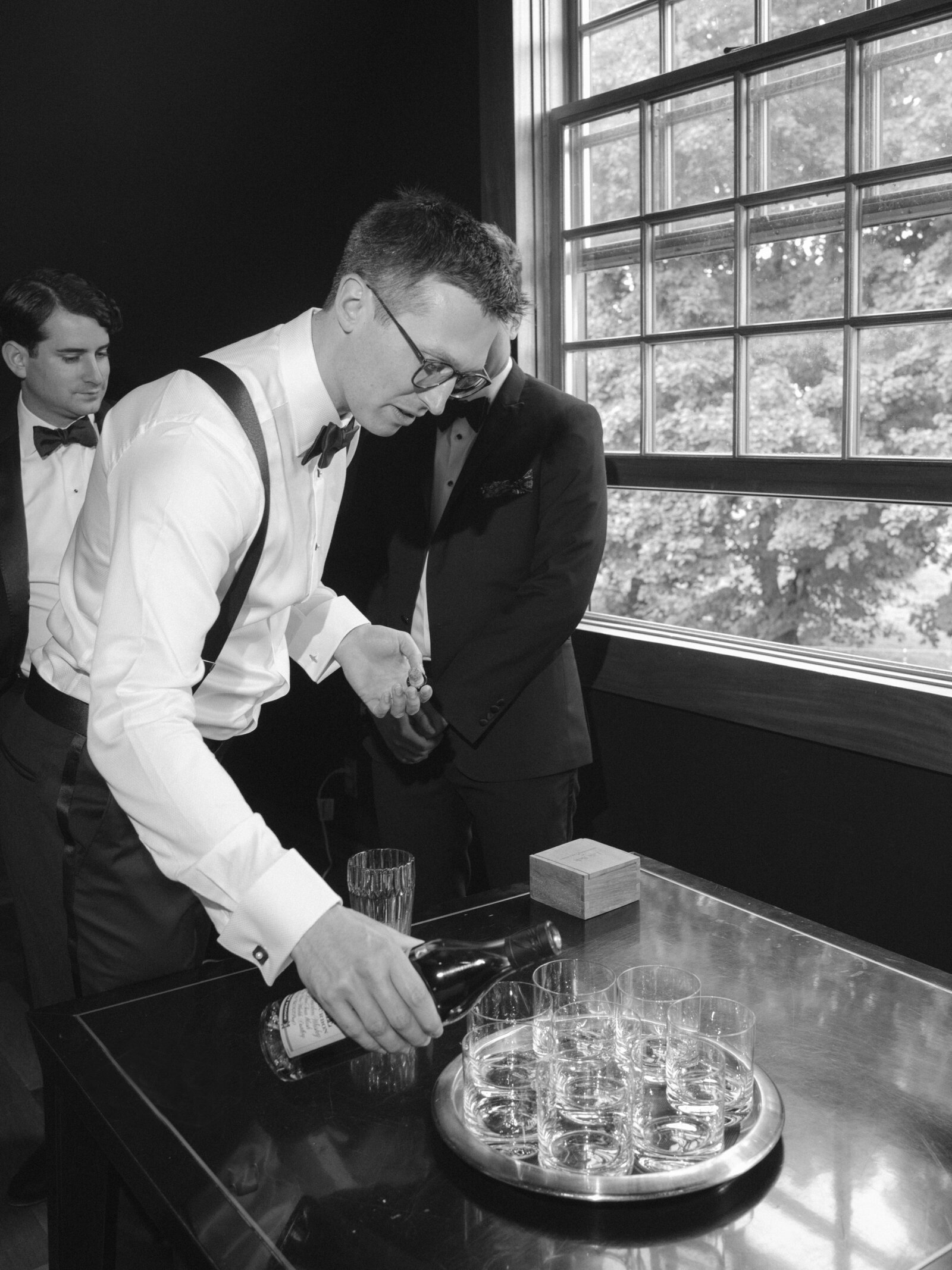 8-kelseycowley_weddingday_abby&kersey